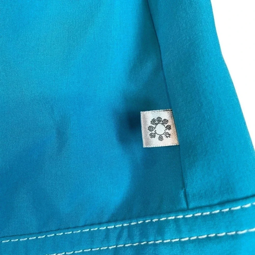 Zenergy by Chico's Windbreaker Jacket/Lightweight/Hooded/size 1 - Picture 4 of 4